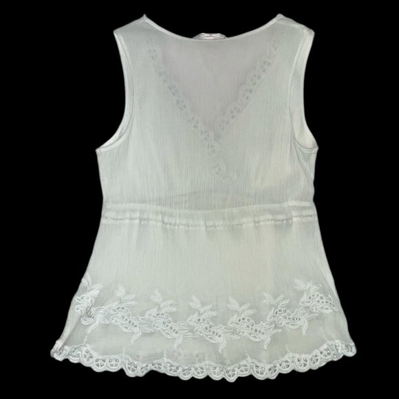 Boston Proper White Embroidered Lace Cotton Sleeveless Blouse With Scalloped Hem - Picture 7 of 8